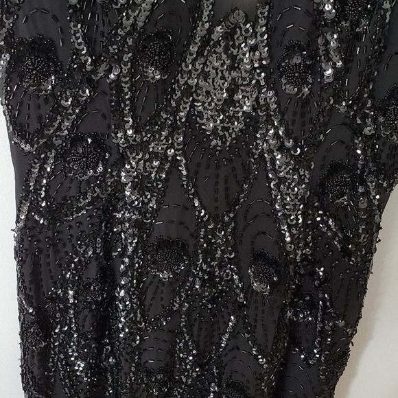 Black flapper Beaded dress. Eyelet closure needs to be sewen , open back size 6 - Picture 3 of 8